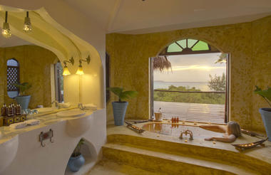 Matemwe Retreat - Bathroom interior and view
