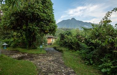 Sabyinyo Silverback Lodge 