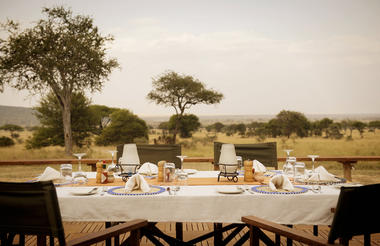 Dunia Camp - breakfast table layout