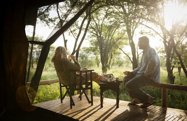 Dunia Camp - Relaxing on guest tent deck