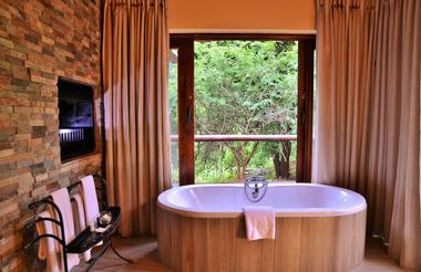 Shishangeni Main Lodge - Bathroom 