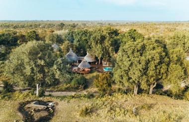 Hoyo Hoyo Safari Lodge - Arial View 1