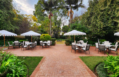 Outside dining @ The Salt Road Houghton