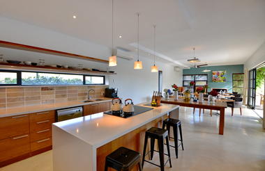 Kitchen & Dining Area