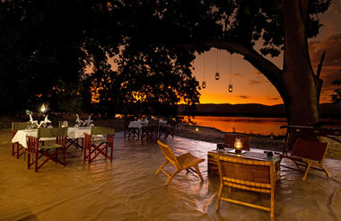 Mana River Camp - Dinner Set up