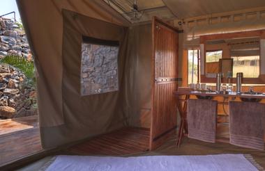 Naboisho Camp Guest Tent Bathroom