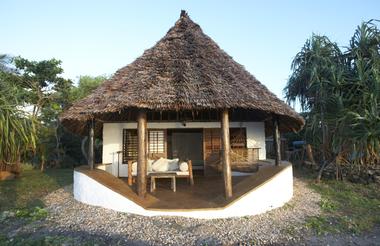 Matemwe Lodge - exterior of guest chalet