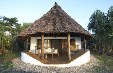 Matemwe Lodge - Exterior lodge view 