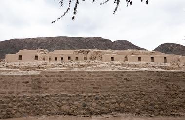 Los Paredones archaeological site