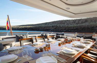 Aqua Mare - Outdoor Dining