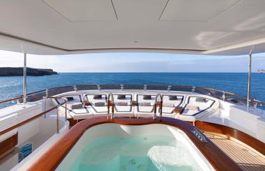 Aqua Mare - Top Deck