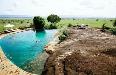 the rock-hewn pool at Apoka