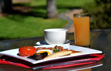 Outlook Lodge- Lakefield- Cold Breakfast