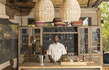 The bar at Camp Khwai