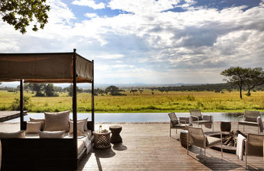 Serengeti House View Across the Pool