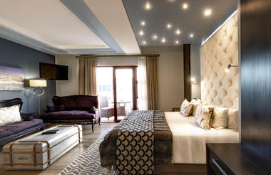 Interior Luxury Suite Room