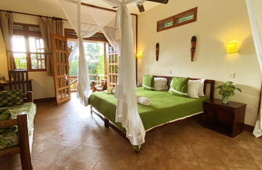 Karibu Entebbe En-Suite Room