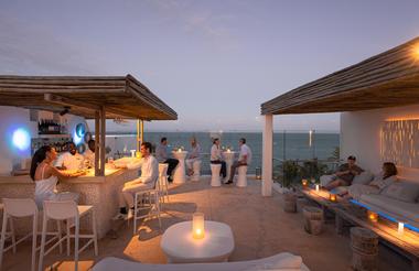 SALA BAR 1