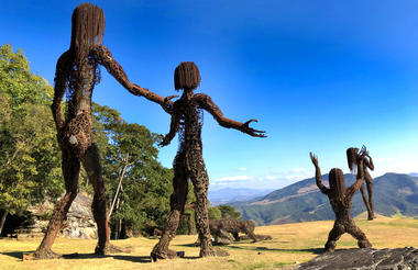 Ibiti - Big Family Statues