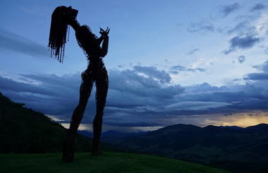 Ibiti - Big Family Statues