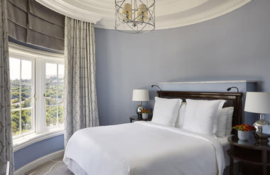 Panoramic View One Bedroom Suite
