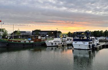 Sunset in Peronnes Marina