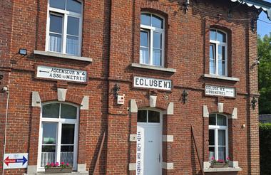 Yacht Club des Ascenseurs