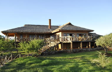 Escarpment Luxury Lodge exterior view