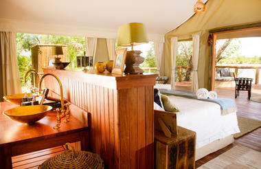 Ila Safari Lodge Guest Tent