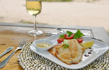 Chundu Island - Dining