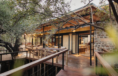 Main Lodge Arrival Point