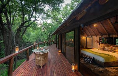 Treehouse Suite Outside Deck