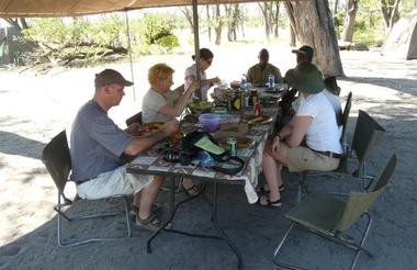 Lunch in Savuti