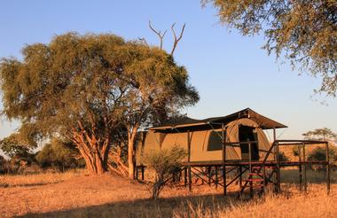 Rustic tents at Jozibanini