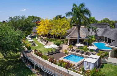 Ilala Lodge Hotel - Pool/restaurant