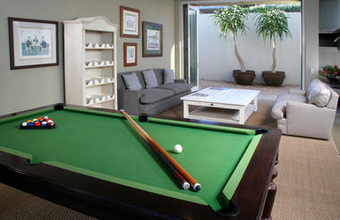 Games room with TV, DVD player, Board games & Mini Library 