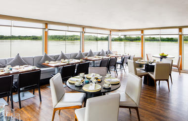 Aria Amazon - Dining Room