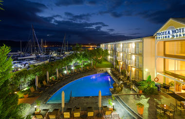 Hotel Waterfront Entrance