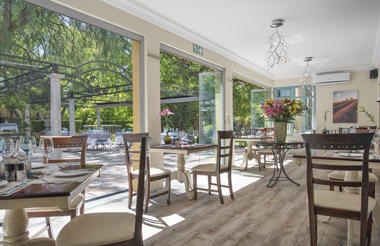 Monneaux Restaurant