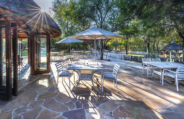 Mushara Lodge - Restaurant Veranda