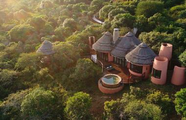 Thanda Safari Lodge