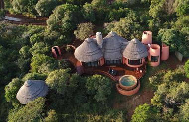 Thanda Safari Lodge - Bush Suite