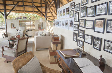 Chiawa Camp - enticing and educational decor
