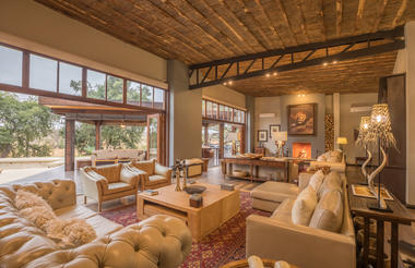 Lounge area of Becks Safari Lodge 