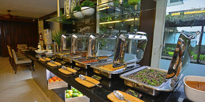 Enjoy tipical breakfast included in the rate. 