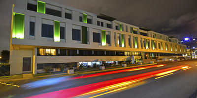 Great location in San Jose, near to La Sabana Park.