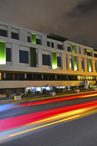 Great location in San Jose, near to La Sabana Park.