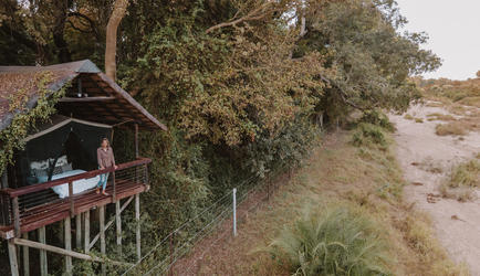 Main Jock | Guest Suites