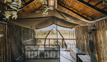 Main Jock | Guest Suites