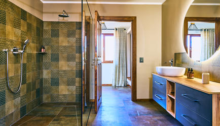 Rooms-Bathroom-Hohenstein-Lodge